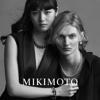 models wearing mikimoto pearl jewelry
