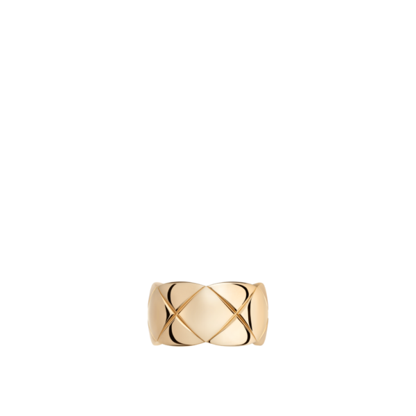 chanel coco crush ring J10818 front view