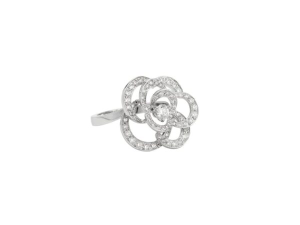 fin de camelia ring by chanel J2579 3/4 view